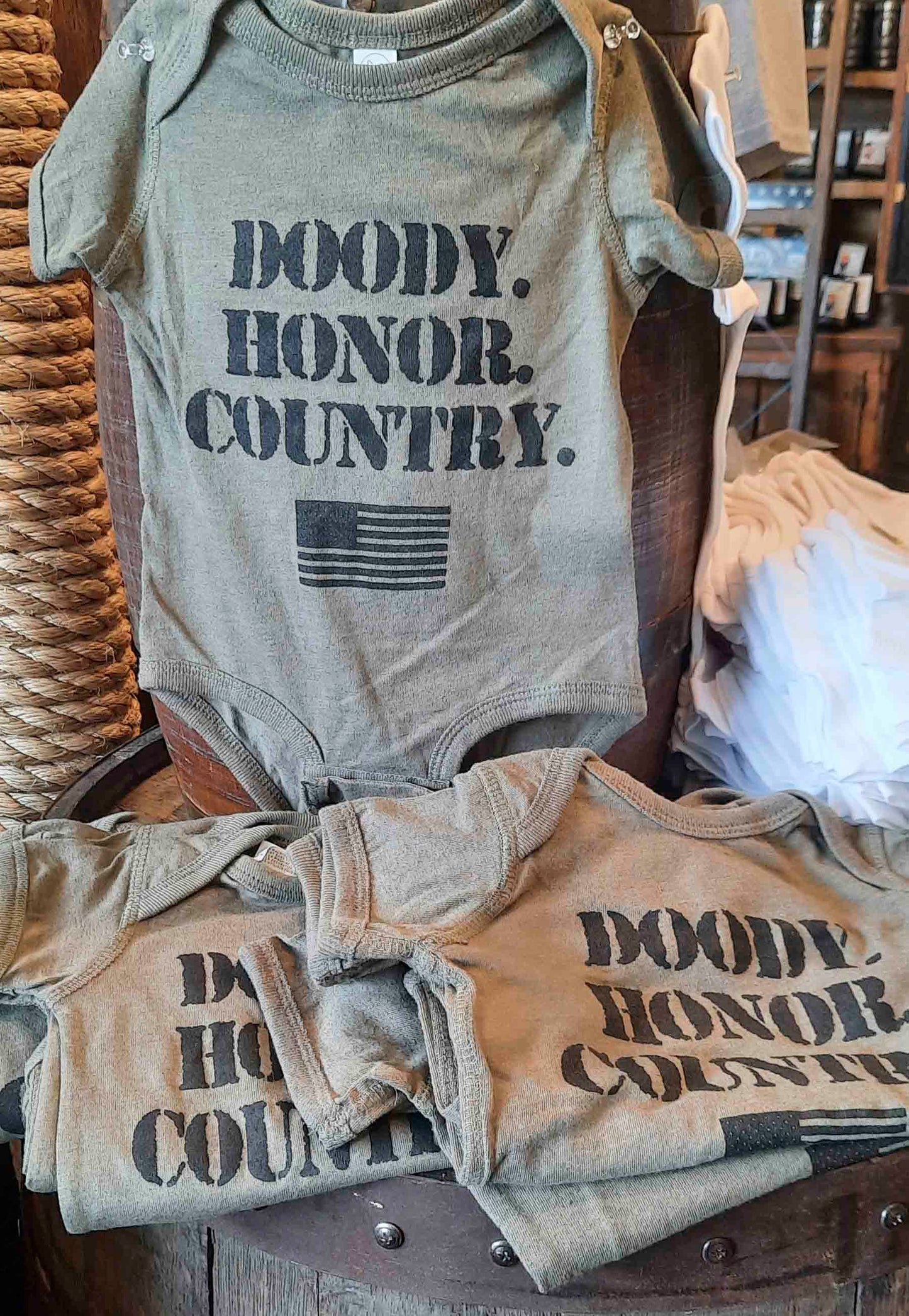 Doody Honor Country one piece baby shirt on sale in store